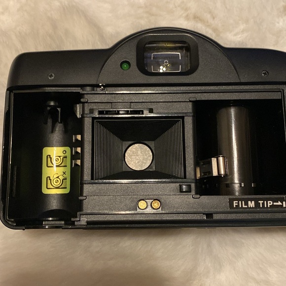 Polaroid point and shoot camera vintage - Picture 7 of 13